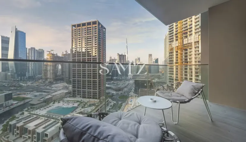 Modern Studio | Unit 1705 | Near Downtown